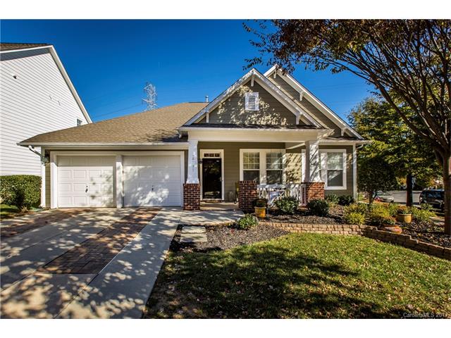 Beautiful home in Cornelius at 18737 the Commons Boulevard
